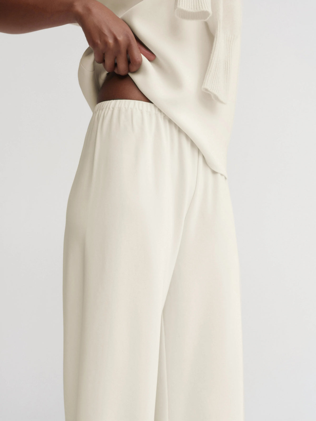 Bea Crepe Pants - Cream